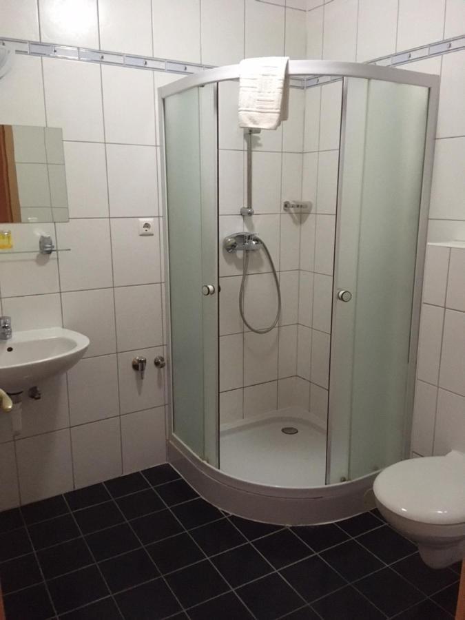 Foter Panzio Hotel Байя Екстериор снимка