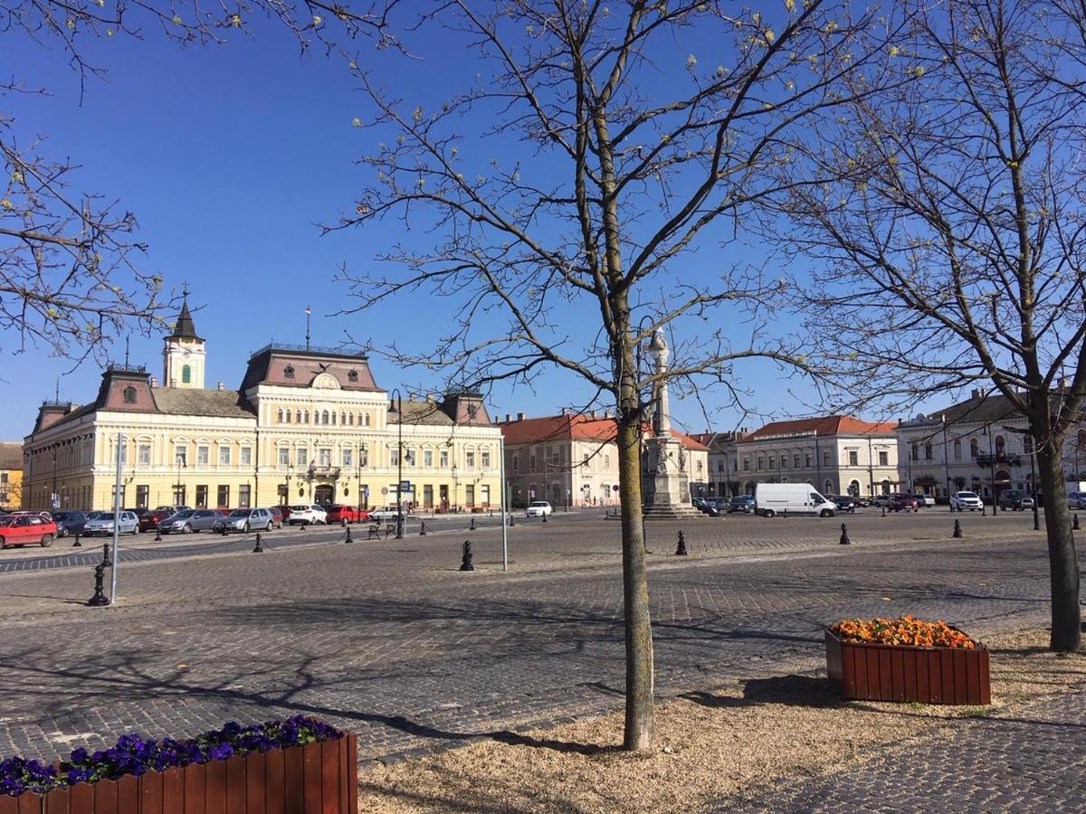 Foter Panzio Hotel Байя Екстериор снимка